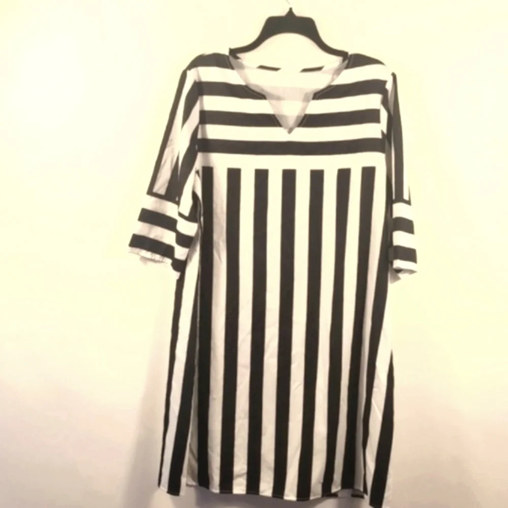 Simple black and white stripes Dress Size XL